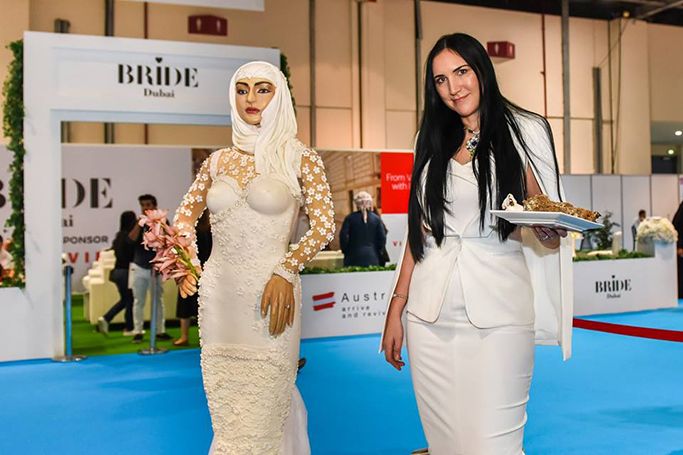 Highlights from BRIDE: The million dollar Arabian bride cake 