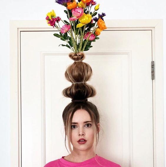 Flower vase hair