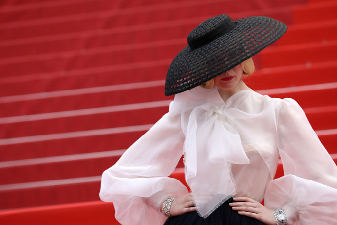 Elle Fanning Dior Dress at Cannes 2019