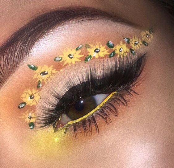 Floral eyeliner