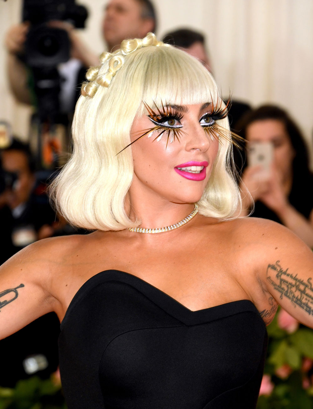 6 Of Lady Gagas Best Beauty Looks Ewmoda 