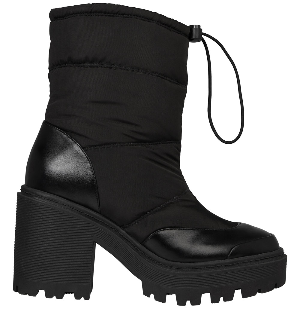 River Island Snow Boots, £45/AED203.12