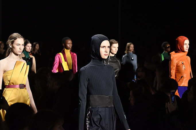 Headscarf Featured On The Runway For Fall 2018 
