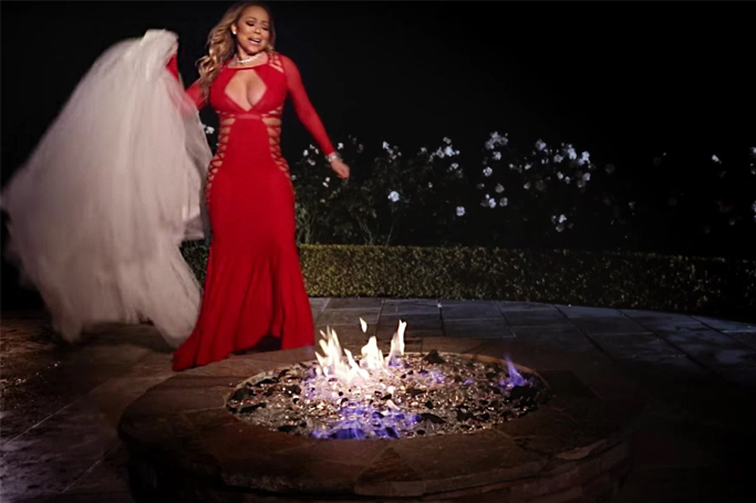 Mariah Carey Burn Her $250,000 Wedding Gown