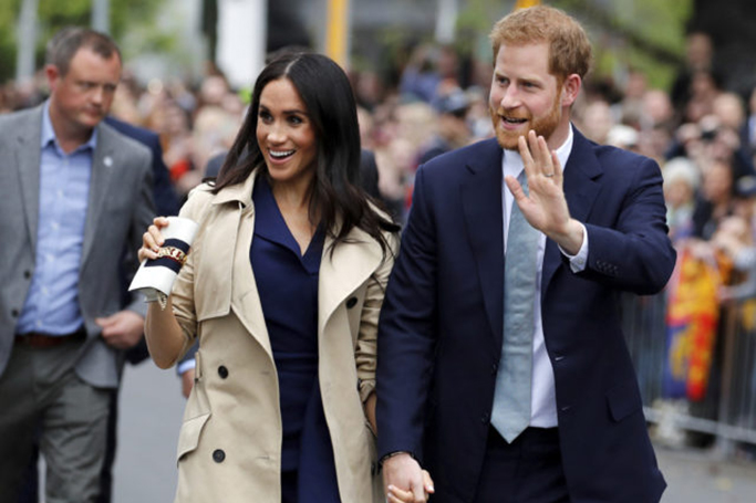 Meghan Markle's Burberry Trench Coat in New Zealand 2018