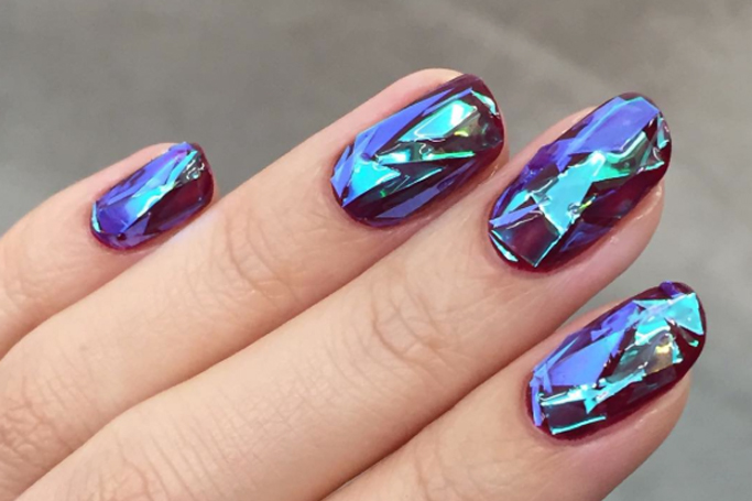 Shattered Glass Nails