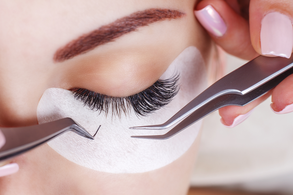 How to Get the Best Eyelash Extensions  
