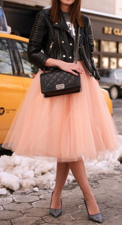 Fairy-tale skirts What do guests wear at a winter wedding?