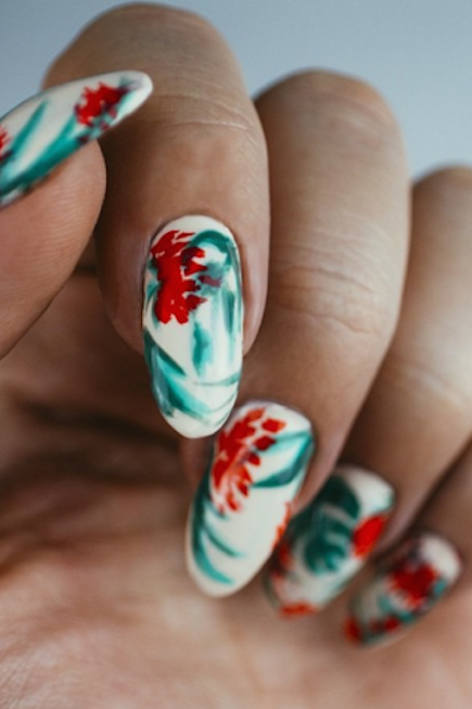 Christmas nail art Festive Nail Art For The Christmas Holidays