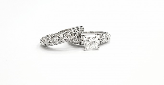A Man's Guide to Buying Her the Perfect Diamond A Man's Guide to Buying Her the Perfect Diamond
