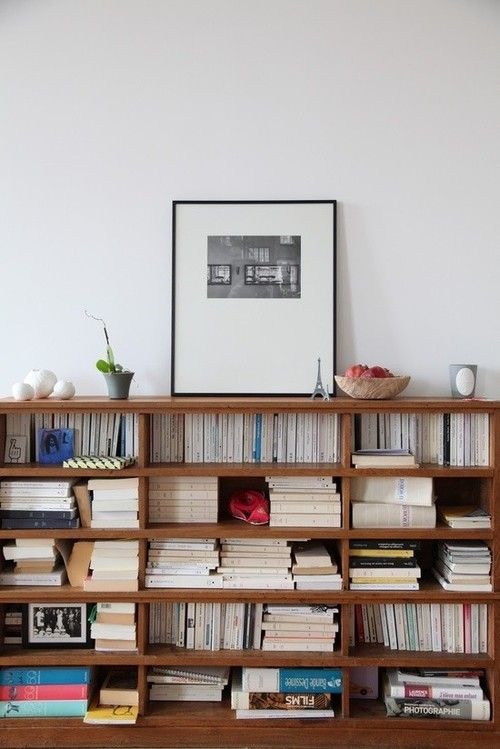 Tips on bookshelf styling 