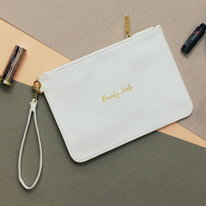 Beauty Tools Makeup Bag The Best Travel Accessories in Dubai 9