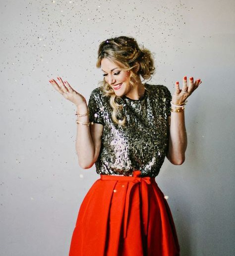 Seasonal sequins What do guests wear at a winter wedding?