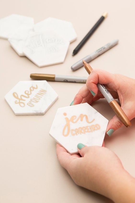 creative place cards wedding trends 2018