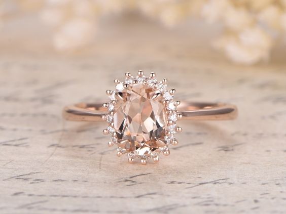 Rose Gold Engagement ring trends 2018