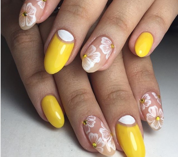 11 Nail Art Looks To Try For Eid Al Fitr | ewmoda