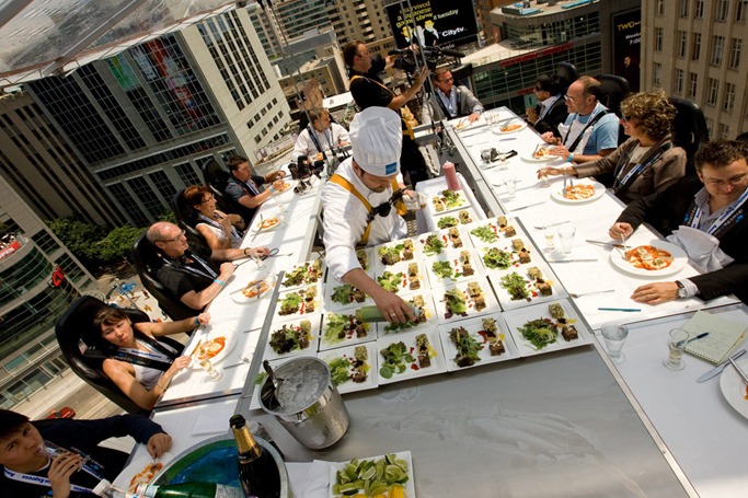 image credit:dinnerinthesky.ae image credit:dinnerinthesky.ae