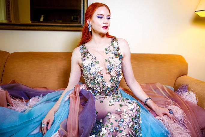 Barbara Meier's colourful Golden Globes dress Barbara Meier's colourful Golden Globes dress