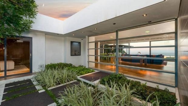 Matthew Perry's Gorgeous LA Home Matthew Perry's Gorgeous LA Home