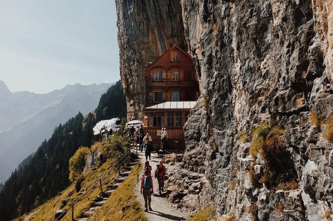 Mountain Guest House - Berggasthaus Aescher, Switzerland 