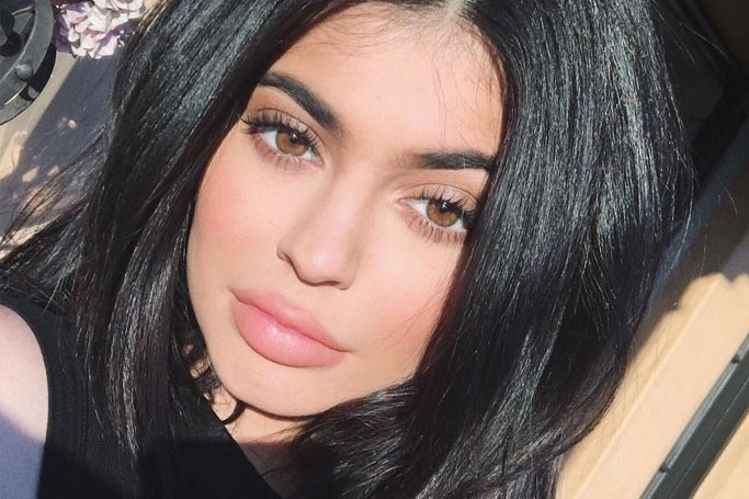 Overdrawn Lips Overdrawn Lips