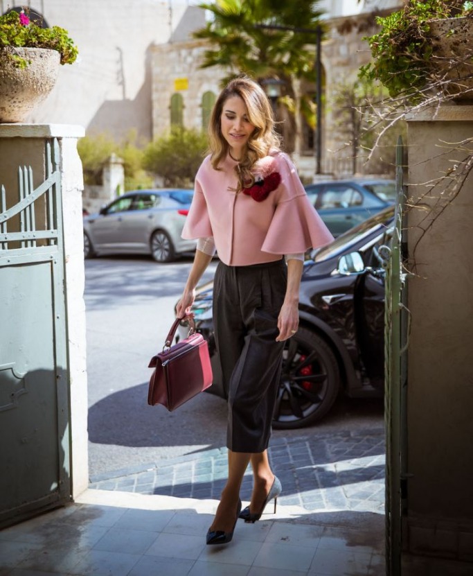 Queen Rania's Top Royal Looks - In Pictures Queen Rania's Top Royal Looks - In Pictures