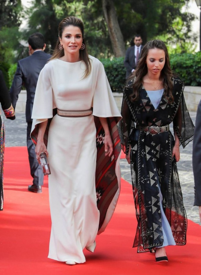 Queen Rania's Top Royal Looks - In Pictures