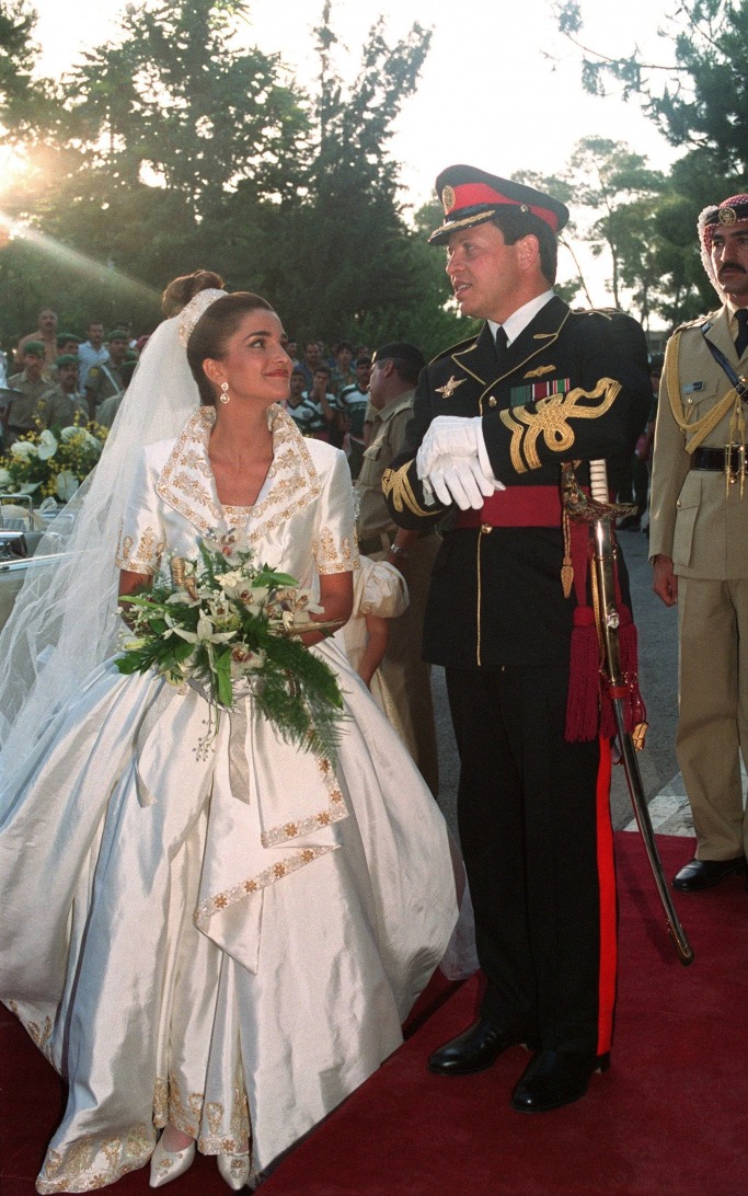 Queen Rania's Top Royal Looks - In Pictures