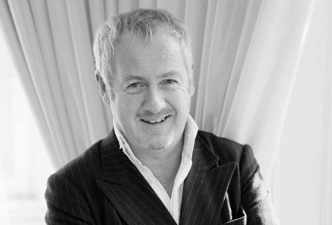 Fashion Industry expert Godfrey Deeney Fashion Foward Dubai talk on how to become a fashion blogger