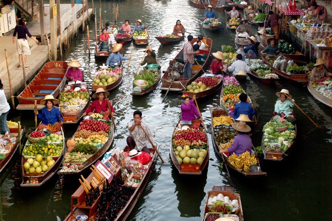 Floating Markets 