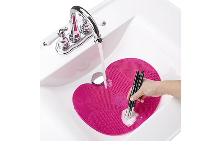 Sigma Spa Brush Cleaning Mat Sigma Spa Brush Cleaning Mat