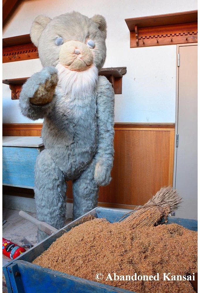 image credit:abandonedkansai.com Western Village, an abandoned theme park in Niko, Japan