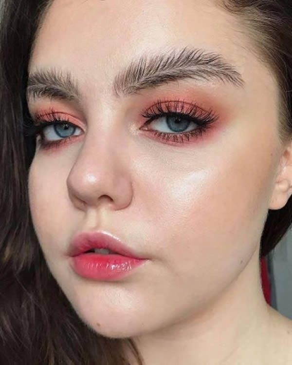 8 Of The Weirdest Eyebrows Trends Out There 8 Of The Weirdest Eyebrows Trends Out There