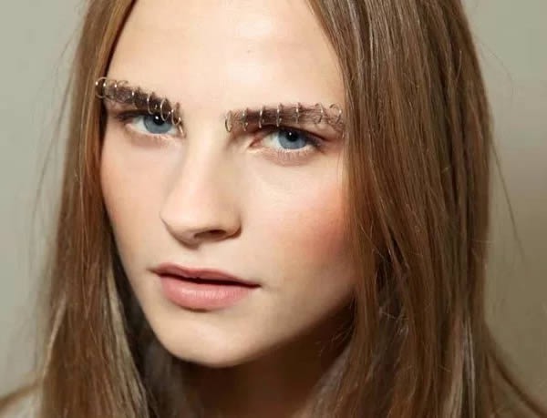 8 Of The Weirdest Eyebrows Trends Out There | ewmoda