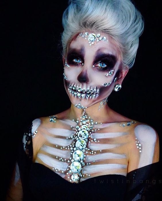 Skull make-up Skull make-up