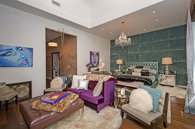 Look Inside Britney Spears' $30 Million Valentine’s Day Airbnb