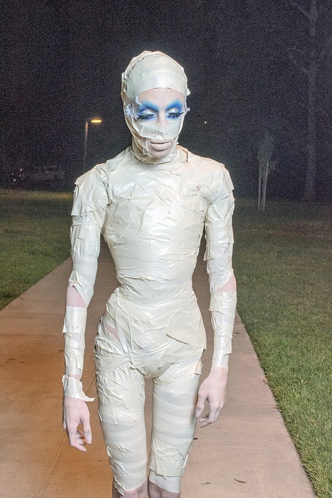 Man Spent $50,000 On Plastic Surgery To Transform Into A 'Genderless' Alien Man Spent $50,000 On Plastic Surgery To Transform Into A 'Genderless' Alien