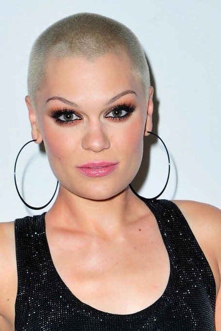 7 Female Celebs Who Shaved Their Head