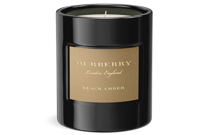 Burberry - Black Amber Scented Candle Burberry - Black Amber Scented Candle