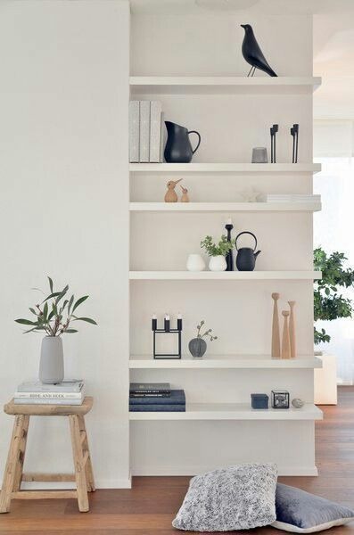 Tips on bookshelf styling Tips on bookshelf styling