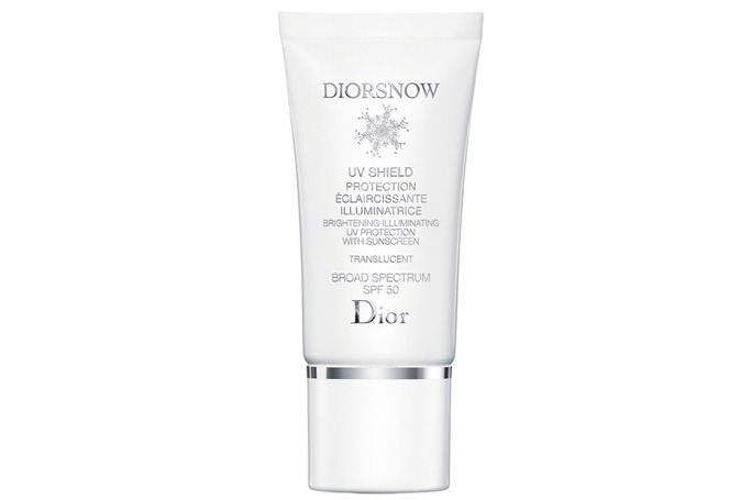 Dior - 'Diorsnow' Brightening Illuminating UV Protection with Sunscreen Broad Spectrum Translucent SPF 50 Dior - 'Diorsnow' Brightening Illuminating UV Protection with Sunscreen Broad Spectrum Translucent SPF 50
