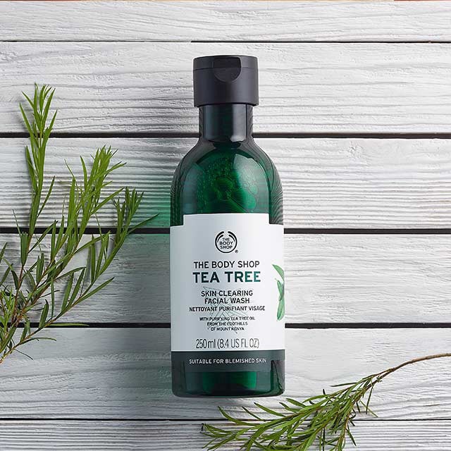 Detoxifying and cleansing your skin Detoxifying and cleansing your skin