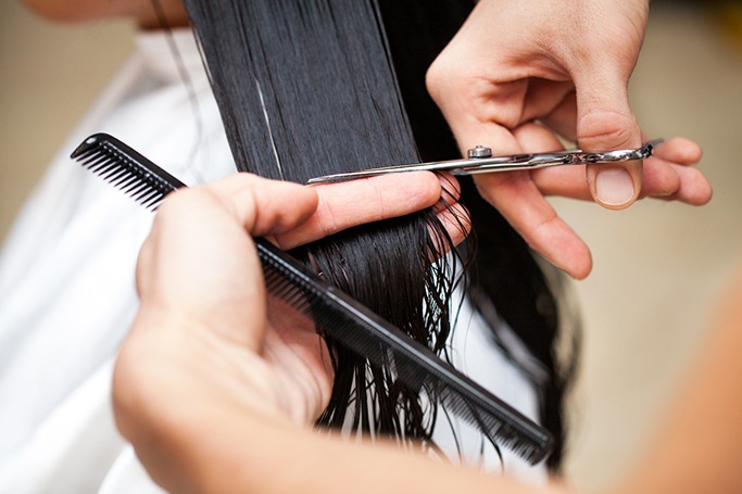 8 Hair Mistakes That Are Ruining Your Hair