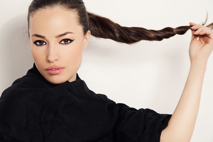 8 Hair Mistakes That Are Ruining Your Hair