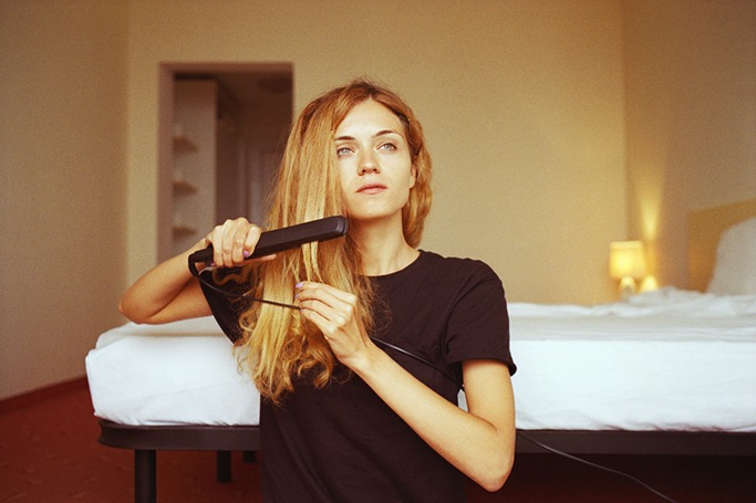8 Hair Mistakes That Are Ruining Your Hair 8 Hair Mistakes That Are Ruining Your Hair