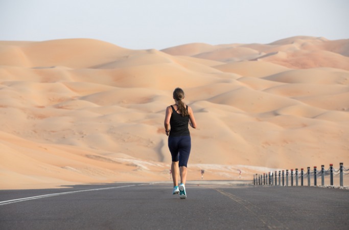 Dubai Desert Road Run, April in Dubai 
