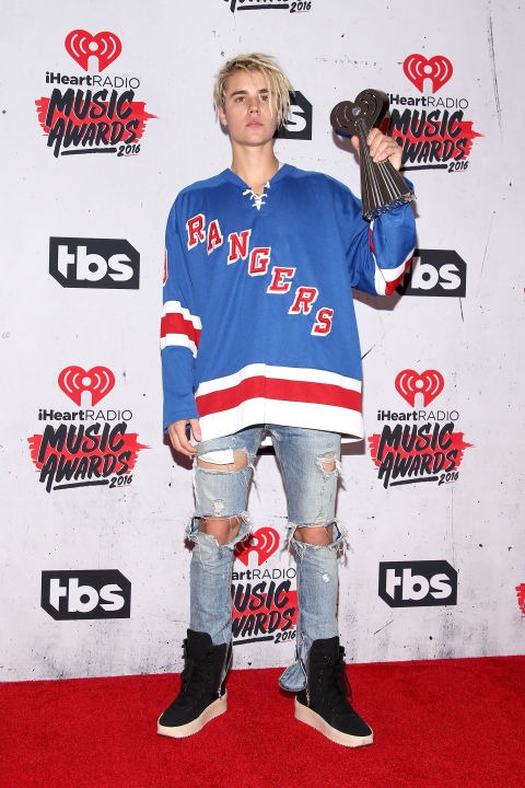 8 Times Celebs Took Ripped Jeans Too Far 8 Times Celebs Took Ripped Jeans Too Far