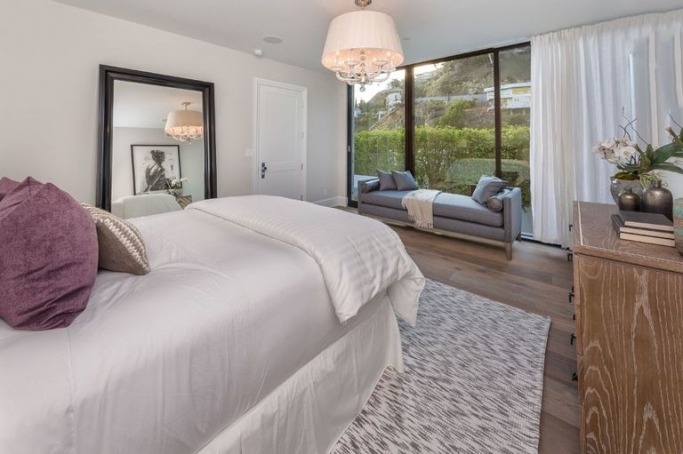 Kendall Jenner West Hollywood House Kendall Jenner West Hollywood House