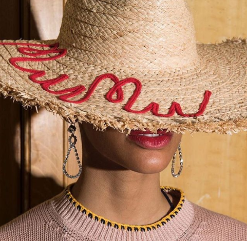 Summer straw hat trend Summer straw hat trend 7