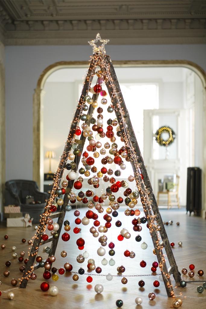 christmas tree ladder